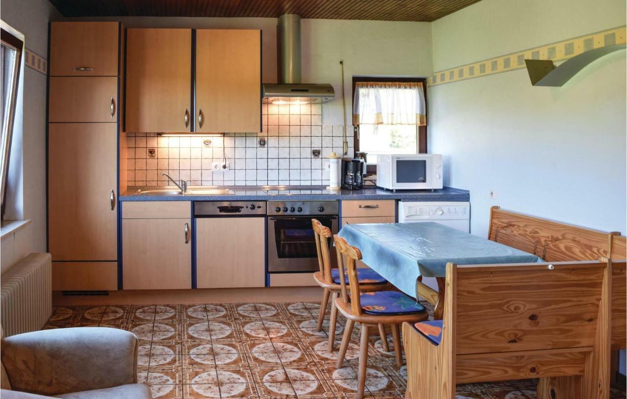 Cozy Home In Sellerich With Kitchen Экстерьер фото